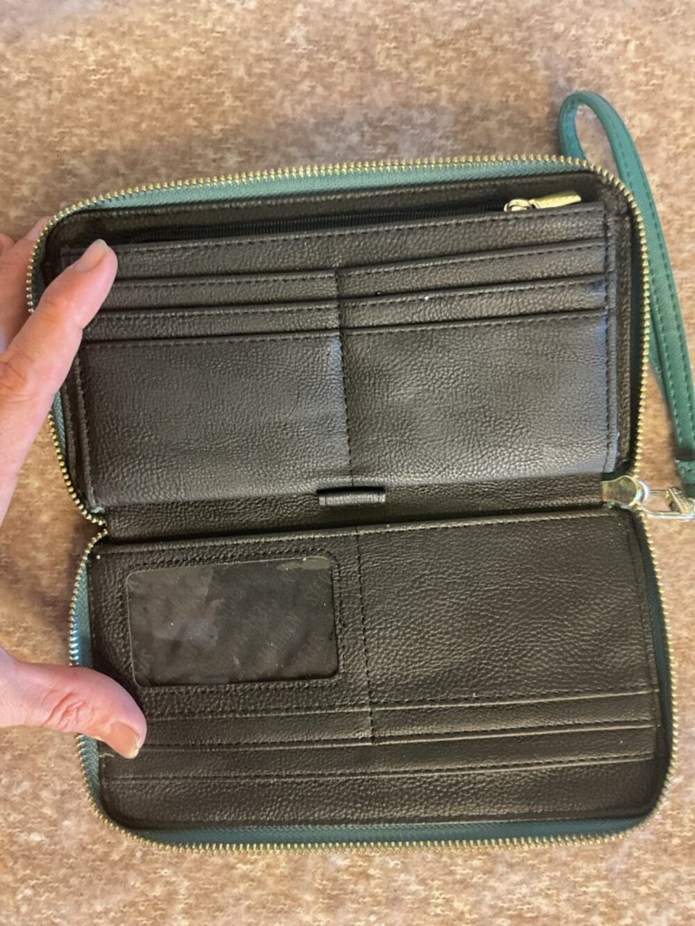 Steve Madden Zip Around Wristlet Wallet Olive Green Faux Leather Gold Accent - Picture 6 of 7